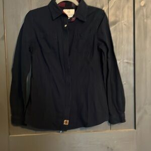 Legendary Whitetails women’s button down shirt size medium